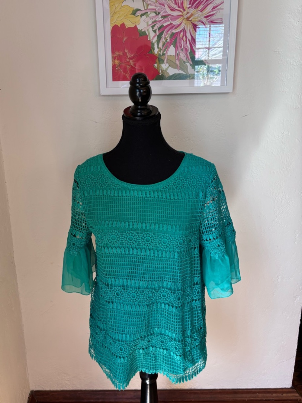 Banana Republic green lace top ruffle sleeve size S